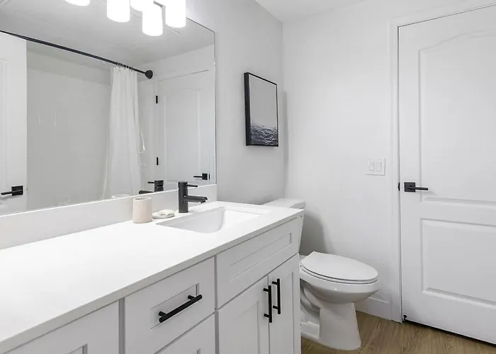 Landing Modern With Amazing Amenities * Chandler