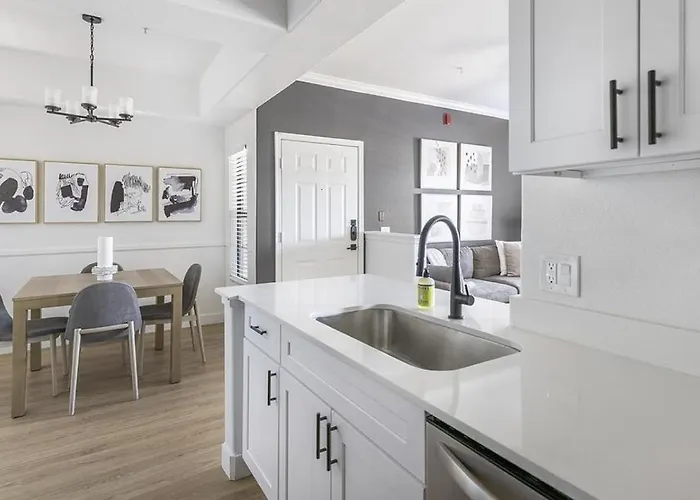 Landing Modern With Amazing Amenities * Chandler